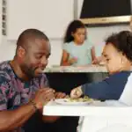 Family Description, Picture Reading, Past Tense and Sentence Writing for Primary 4 2 Family Description, Picture Reading, Past Tense and Sentence Writing